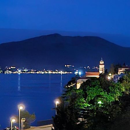 Villa Jade Apartments Front Row Sea View - Walk To Korcula Old Town Medvinjak Dış mekan fotoğraf