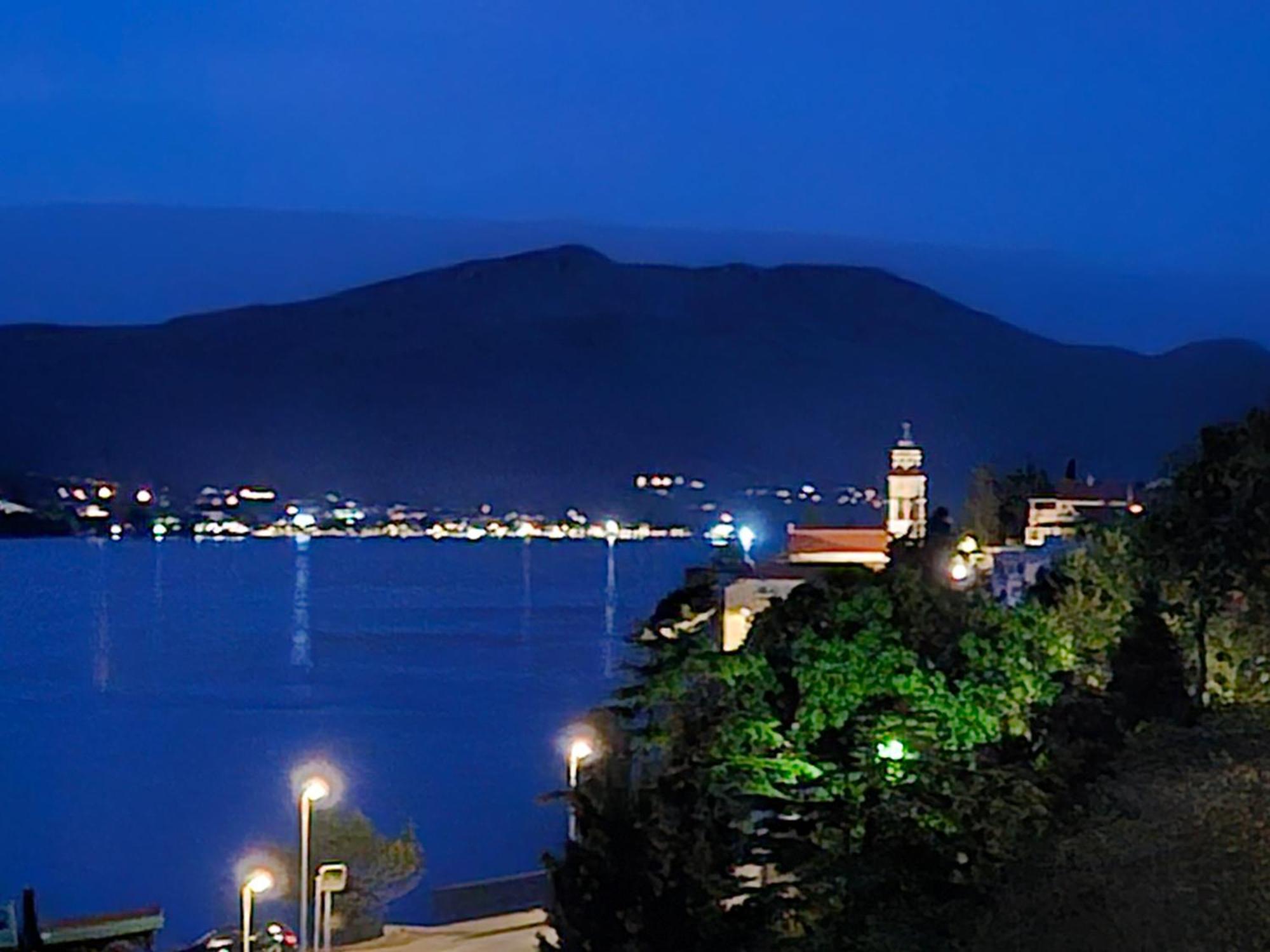 Villa Jade Apartments Front Row Sea View - Walk To Korcula Old Town Medvinjak Dış mekan fotoğraf